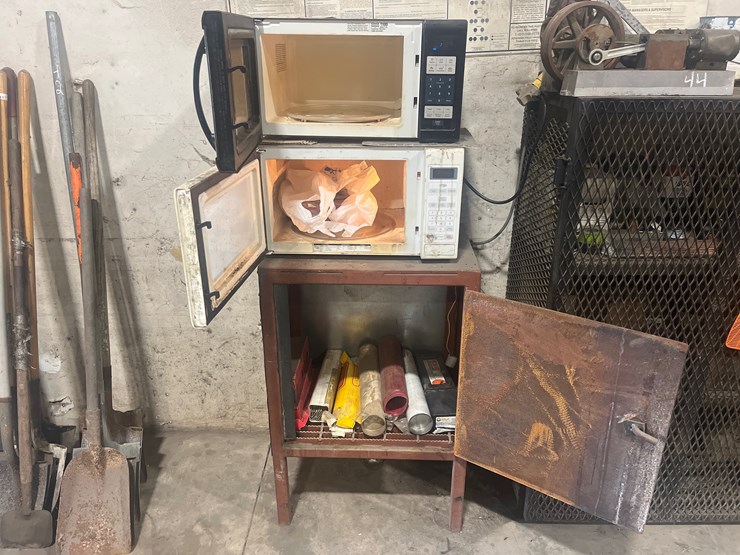 #43-•-2-microwaves-and-homemade-rod-oven-image-2