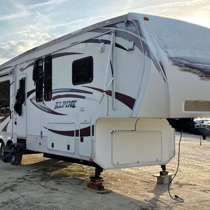 2012 Keystone Alpine 3500RE 39ft. T/A 5th Wheel Travel Trailer