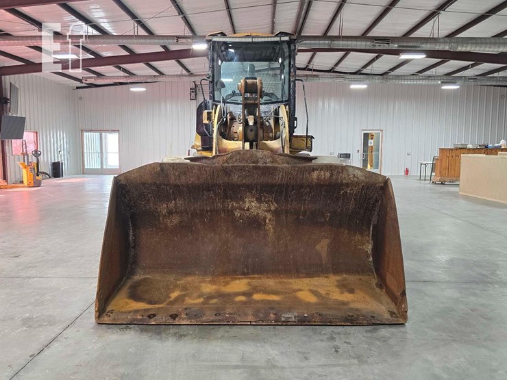 2020-caterpillar-926m-image-7