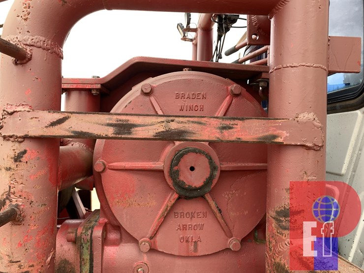 2013-mack-granite-gu713-image-25