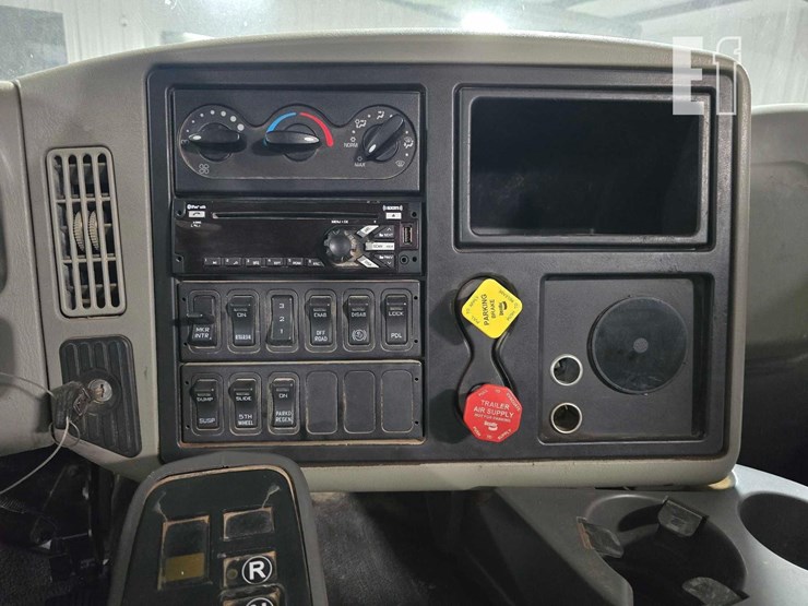 2017-international-transtar-8600-image-14