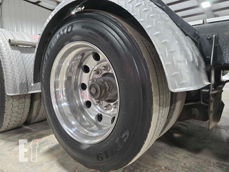 2004-international-paystar-5900-image-19