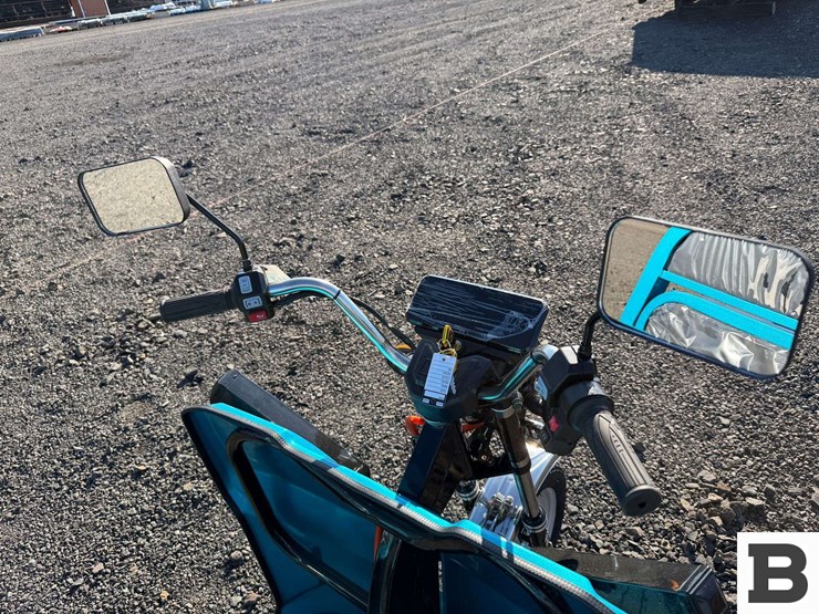 2025-ir-iret13-electric-tricycle-image-22