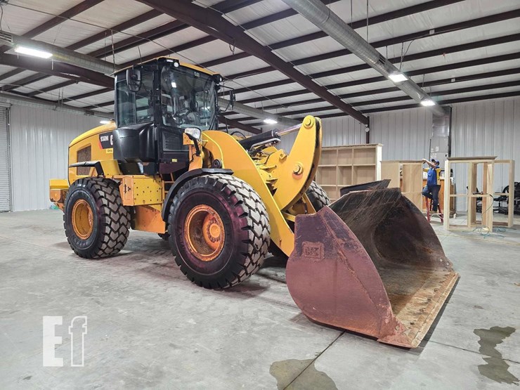 2015-caterpillar-930m-image-2