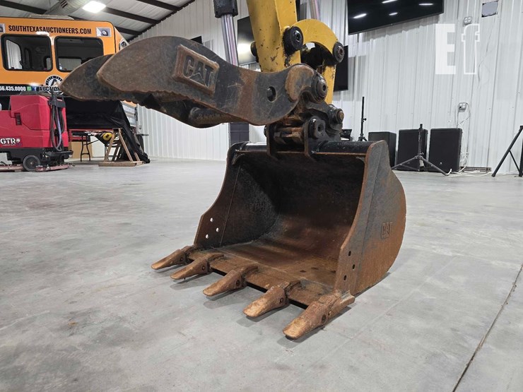 2021-caterpillar-303.5e2-cr-image-9