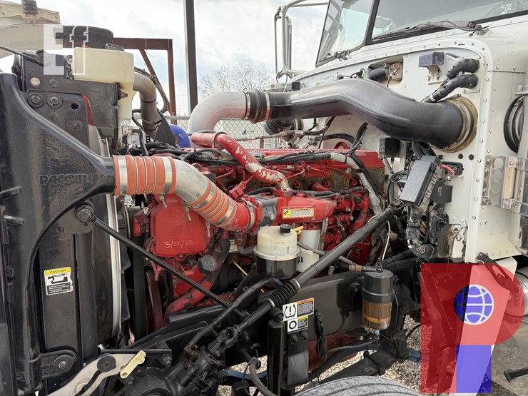 2014-peterbilt-388-image-20