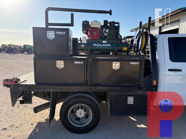 2024-chevrolet-silverado-3500hd-image-3