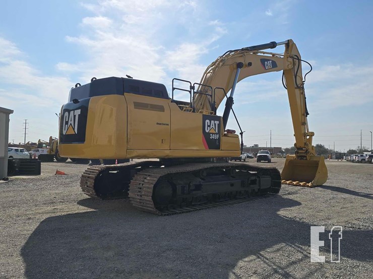 2016-caterpillar-349fl-image-3
