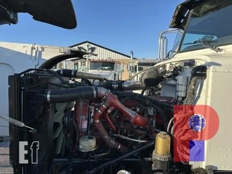 2005-peterbilt-378-image-24
