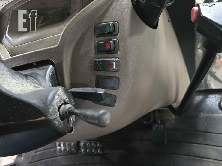 2013-case-580n-image-19