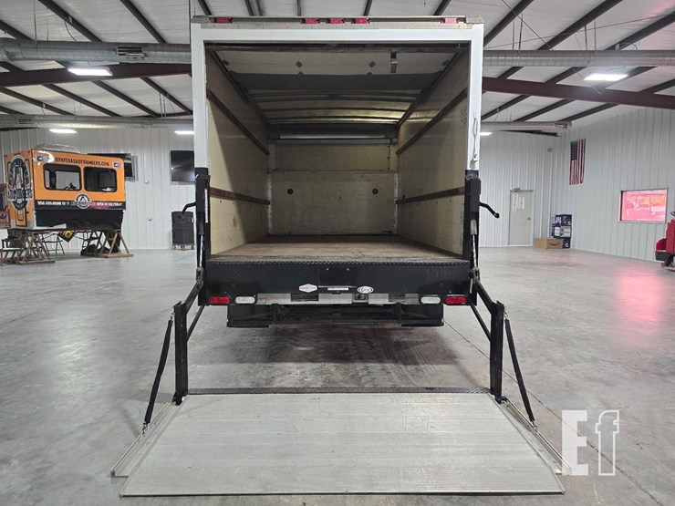 2006-ford-e350-sd-image-9