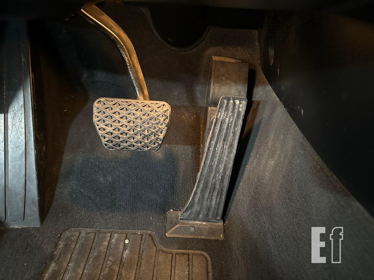 2008-bmw-550i-image-12