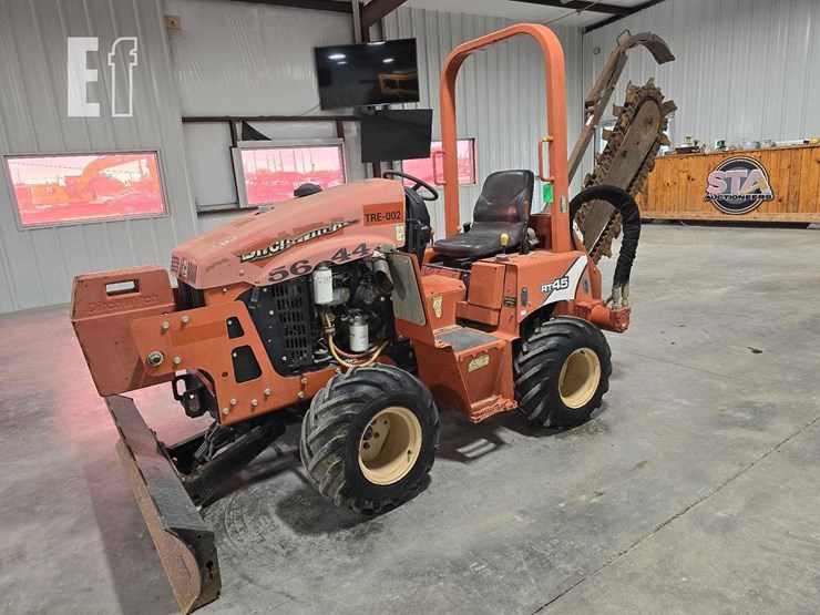 2015-ditch-witch-rt40-image-1