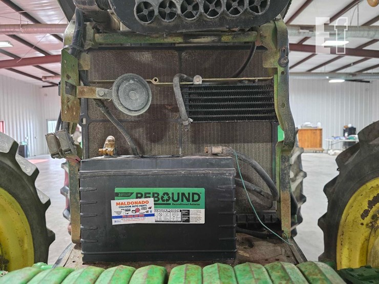 john-deere-6220-image-29