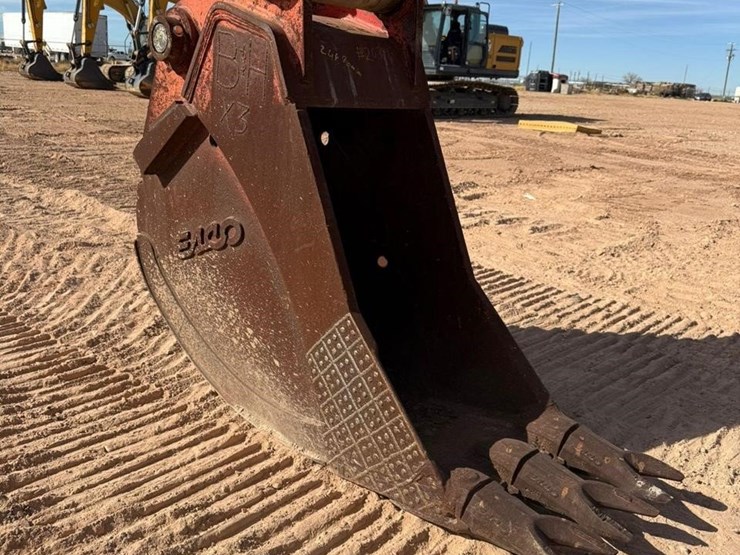 2022-xcmg-xe300u-image-13