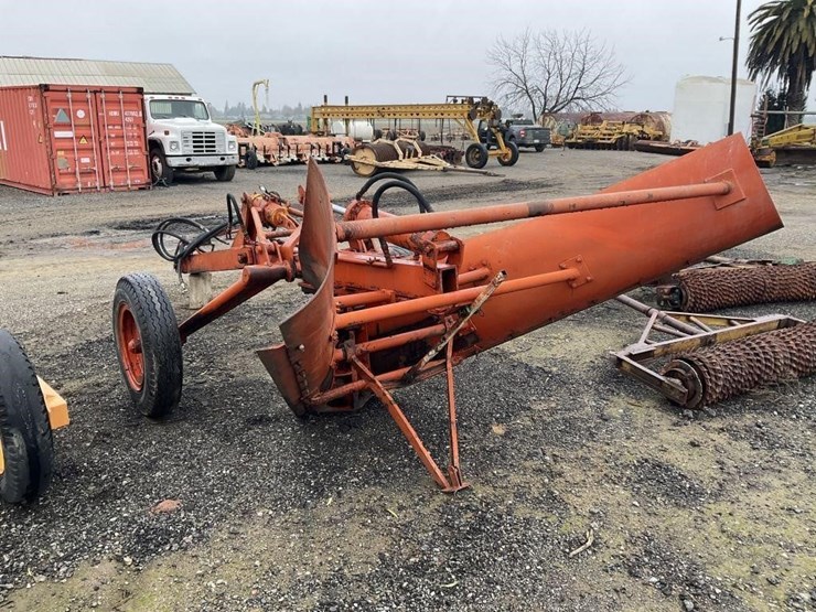 yonkers-johnson-300a-pull-v-ditcher-image-5