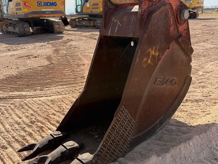 2022-xcmg-xe300u-image-11