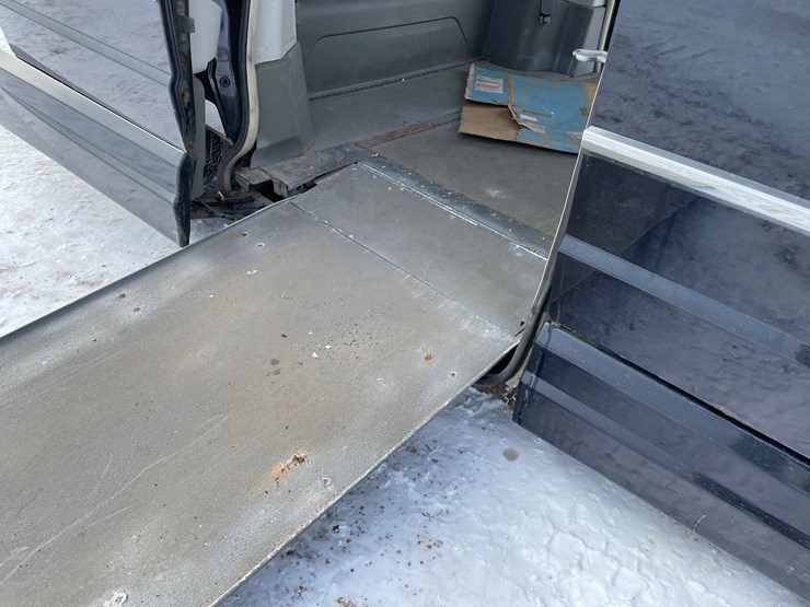 2010-dodge-grand-caravan-image-42