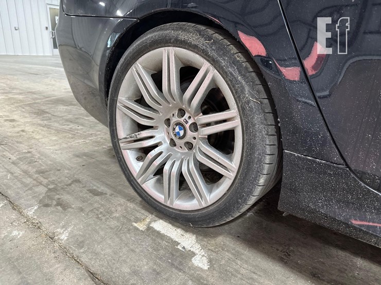 2008-bmw-550i-image-21