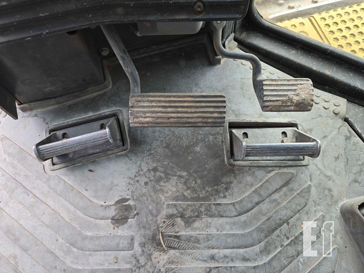 2006-caterpillar-d8t-image-20