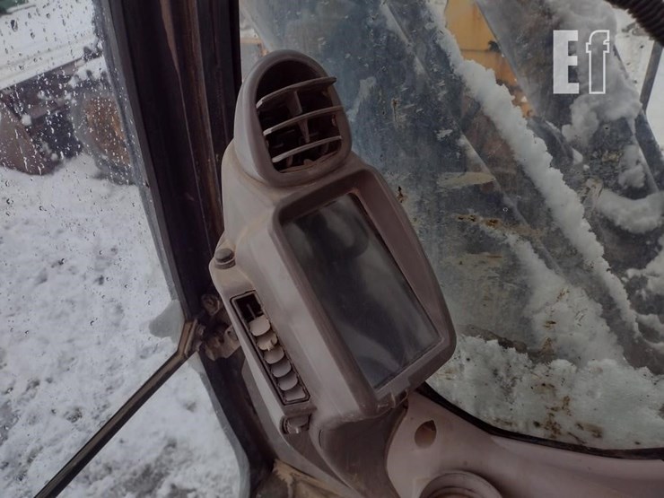 deere-350g-lc-image-9