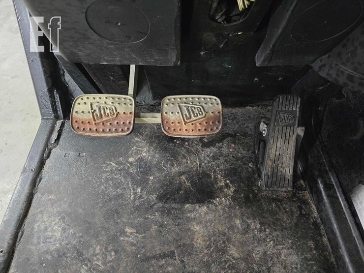 2017-jcb-510-56-image-16