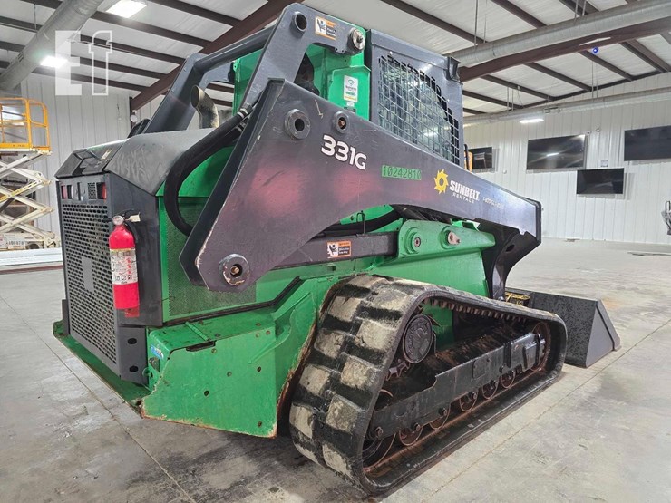 2019-deere-331g-image-3