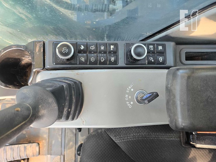 2023-xcmg-xe300u-image-15