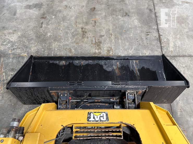 2019-caterpillar-299d2-xhp-image-12
