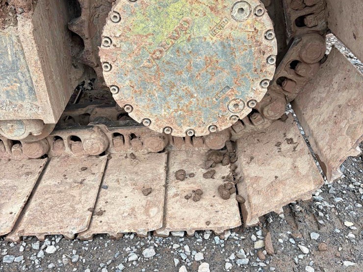 2016-volvo-ec220e-image-7