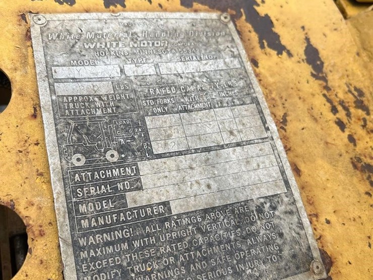 white-4000lb-propane-forklift-1193-image-19