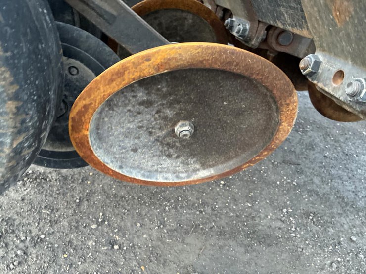 john-deere-1590-image-17