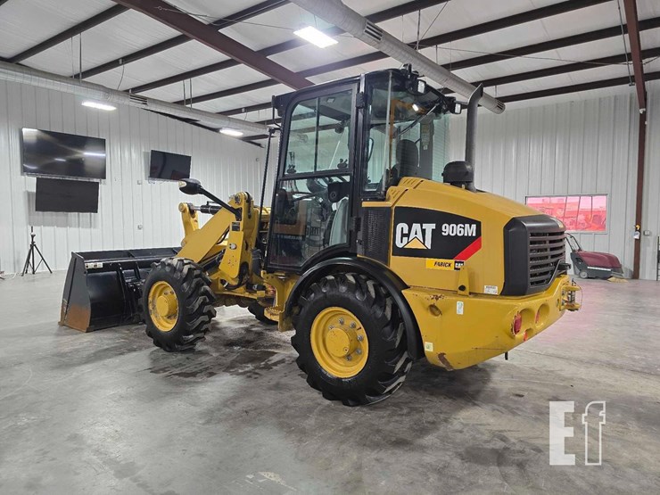 2018-caterpillar-906m-image-4