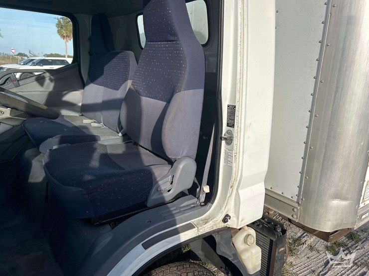 2007-sterling-360-image-13