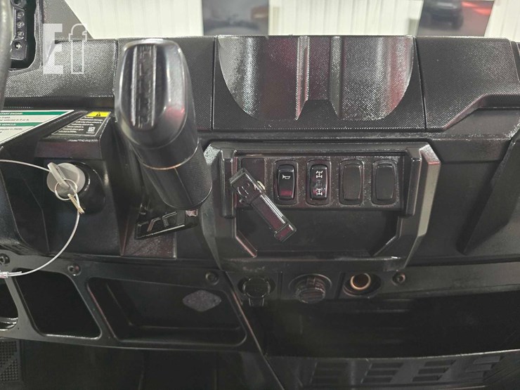 2022-polaris-pro-xd-fs-diesel-crew-image-16