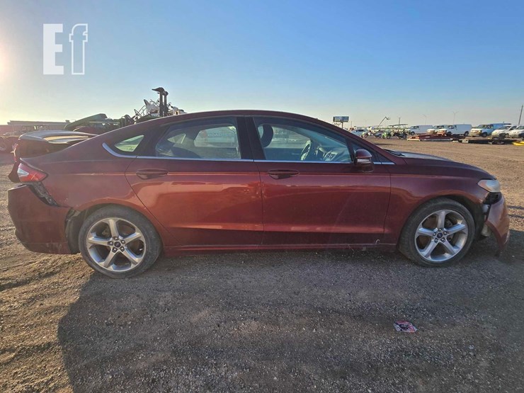 2014-ford-fusion-image-18