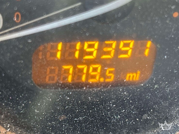 2018-peterbilt-320-image-6