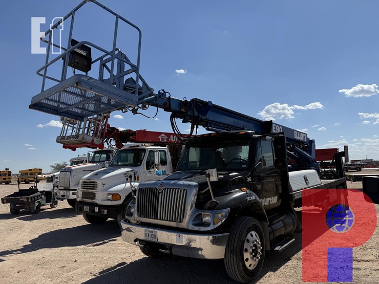 international-workstar-7400-image-2