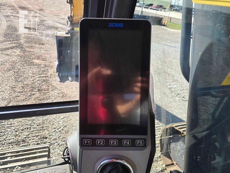 2023-xcmg-xe210u-image-19