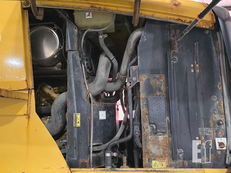 2020-caterpillar-926m-image-28