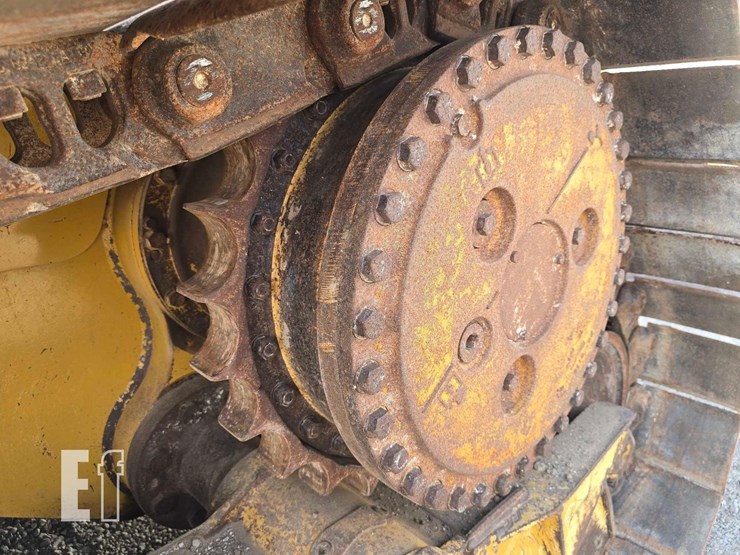 2012-caterpillar-d6t-xw-image-26