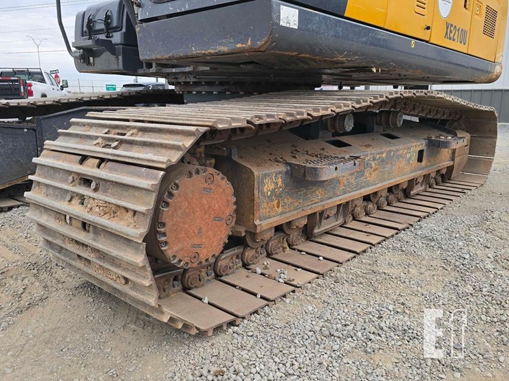 2022-xcmg-xe210u-image-21