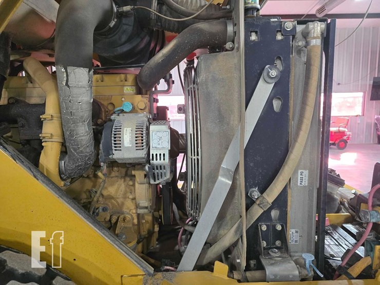 2013-caterpillar-cs44-image-27