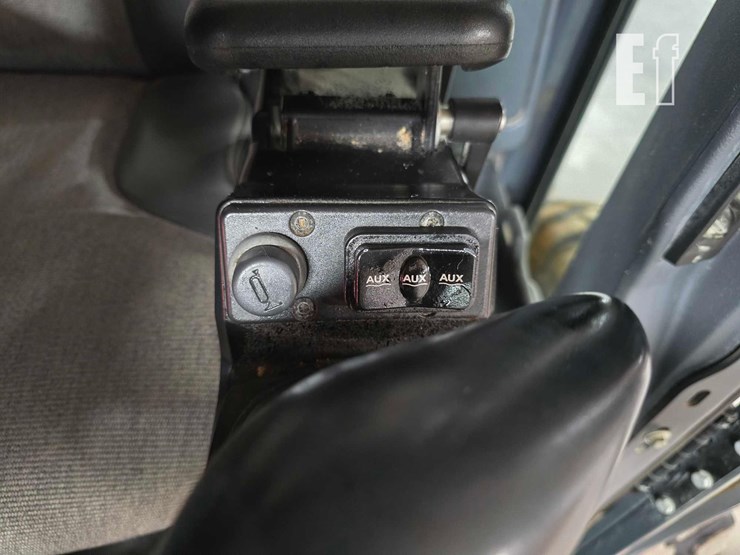 2020-deere-670gp-image-19