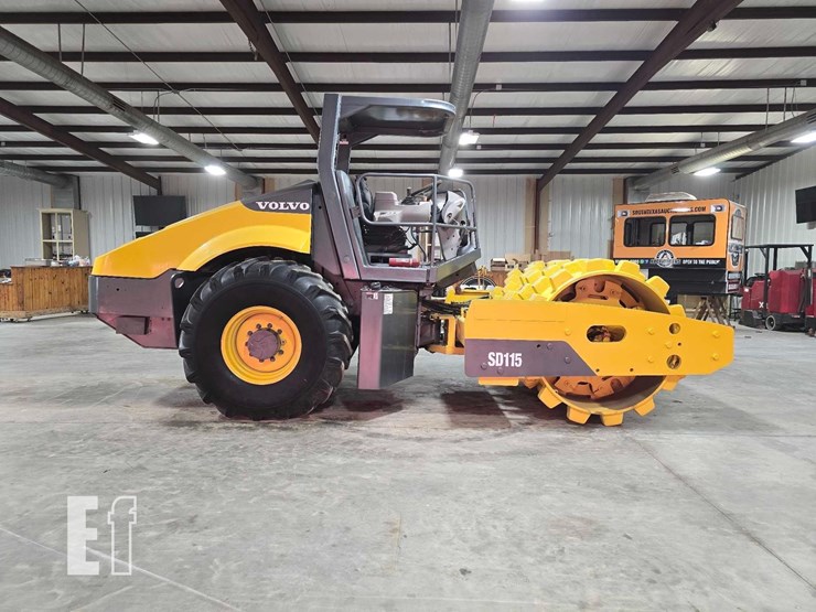 2014-volvo-sd115-image-6