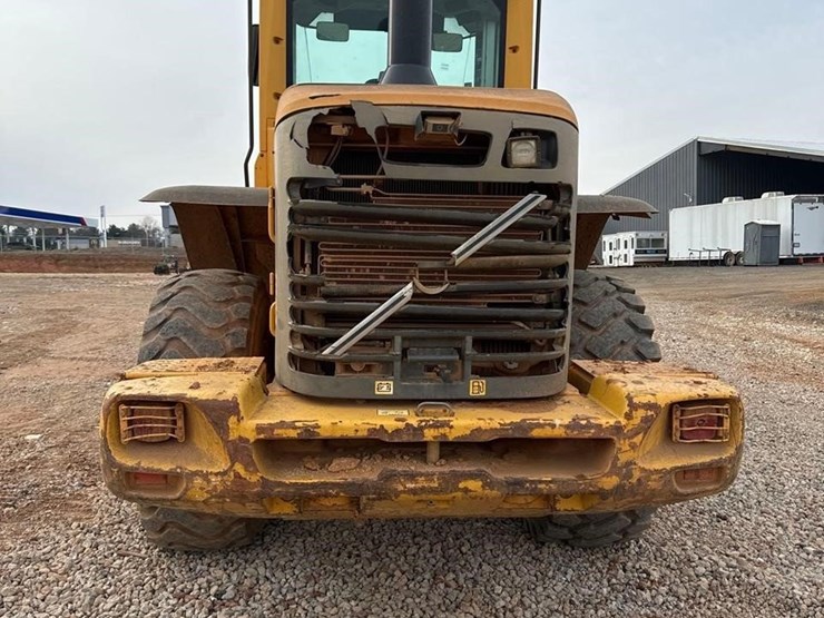 2011-volvo-l60f-image-4