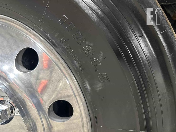 2009-mack-granite-gu713-image-31