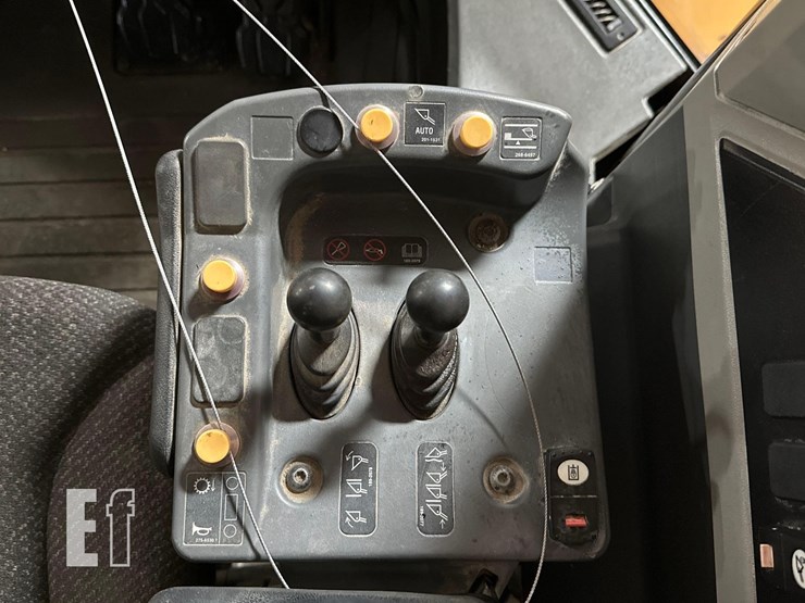 2019-caterpillar-962m-image-20