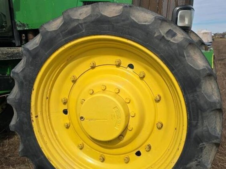 2007-john-deere-7330-image-4