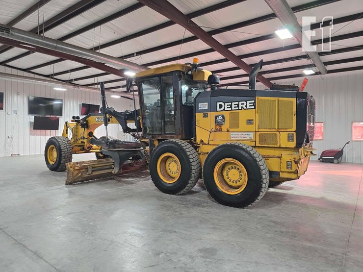 2015-deere-672g-image-4